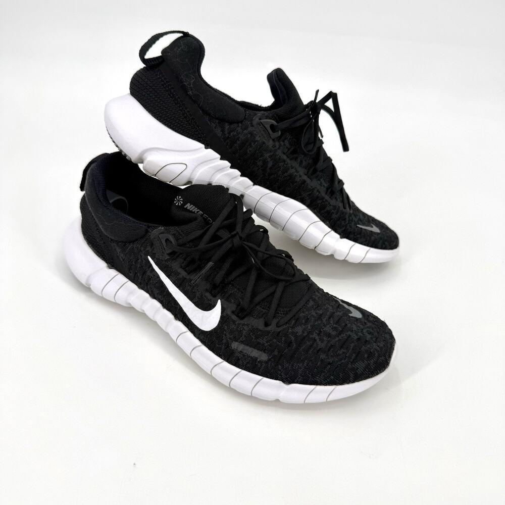 Nike Free Run 5.0 Women’s Size 9 Black White Running Shoes CZ1891-001 Preowned